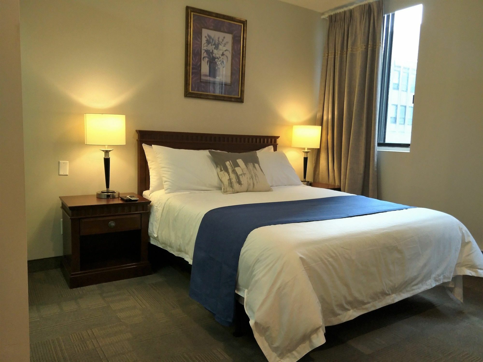 Le Deville Hotel Montréal